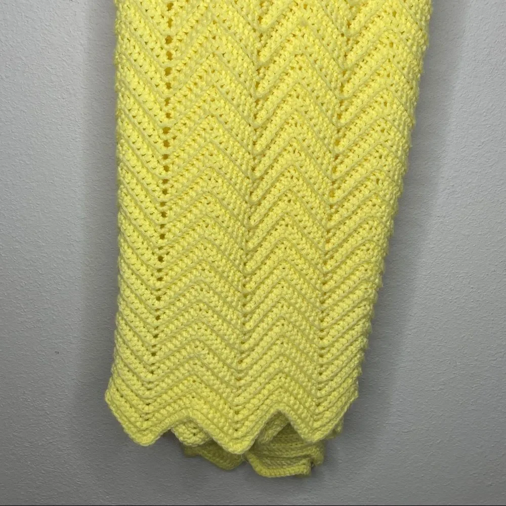 Vintage Hand Crocheted Quilt Yellow‎